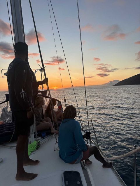 Oahu: Sunset sailing in small intimate groups - Key points to know before you sail