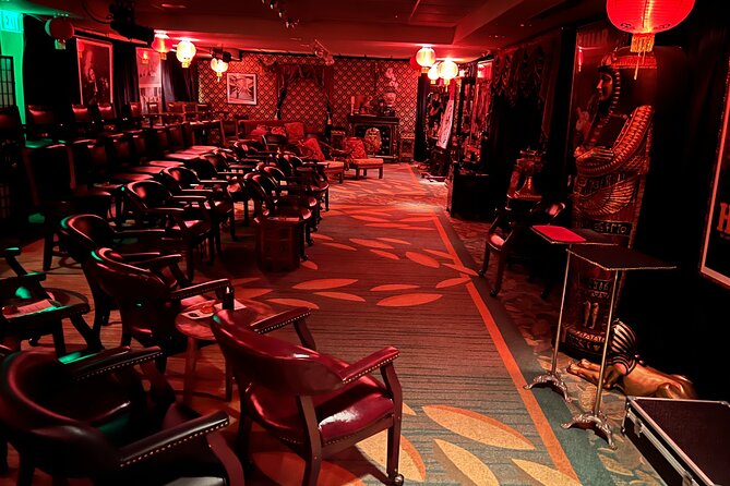 Oahu: The Magical Mystery Show! at Hilton Waikiki Beach Hotel - Why the small audience changes the experience