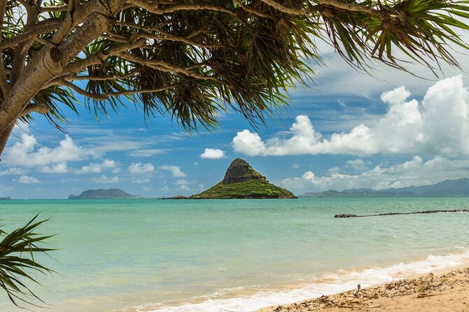 Oahu Unveiled: Tailored Luxury Private Island Tour - Eternity Beach and Halona Blowhole