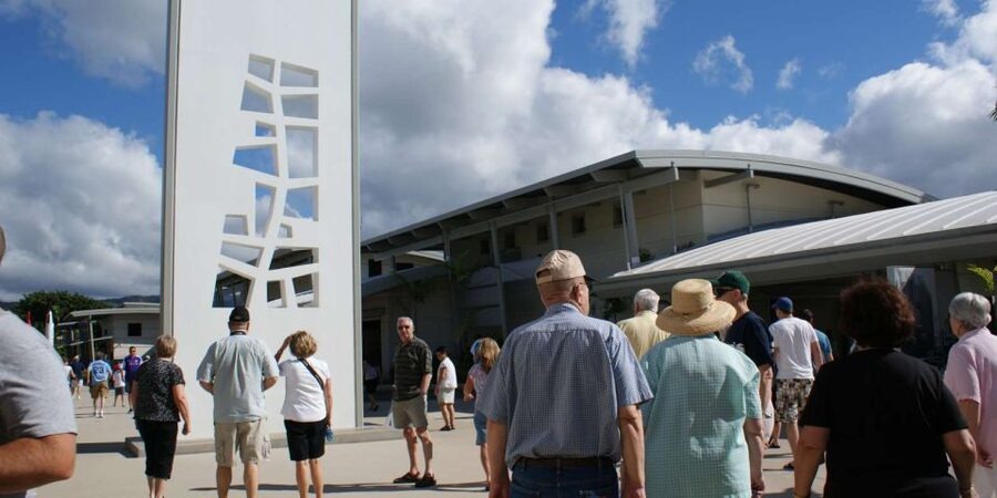Oahu: USS Arizona Memorial Deluxe Tour - Starting at the two Pearl Harbor museums