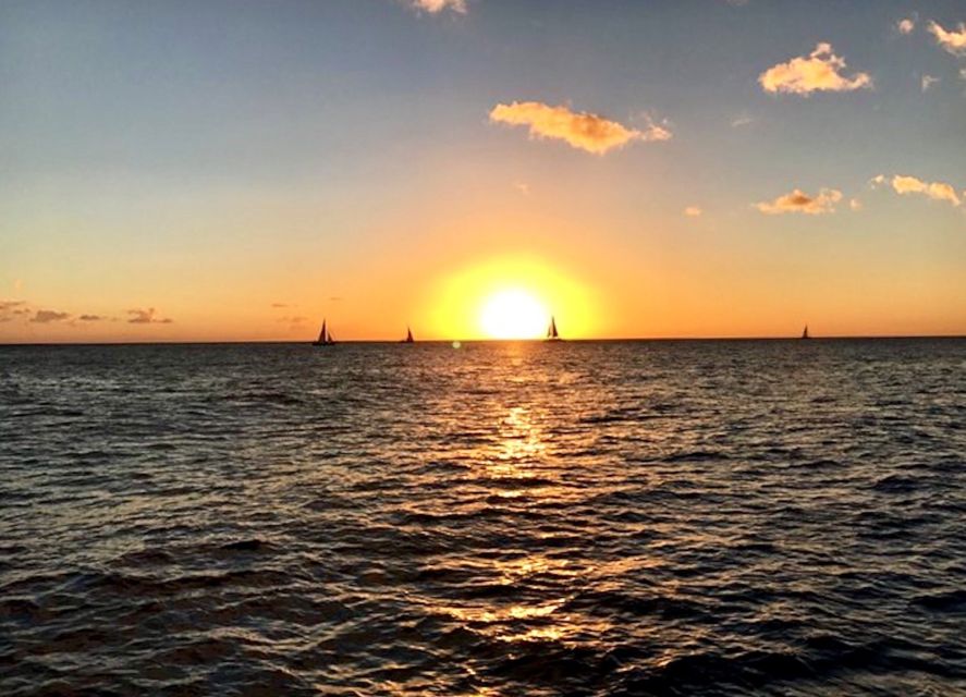 Oahu: Waikiki Glass Bottom Boat Sunset Cruise - Key points to know before you sail