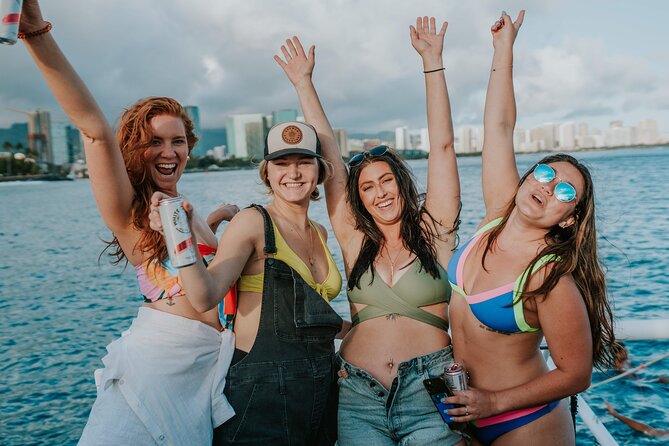Paradise Waikiki Sunset Cruise + LIVE DJ + SWIMMING - What this Waikiki sunset cruise is really like