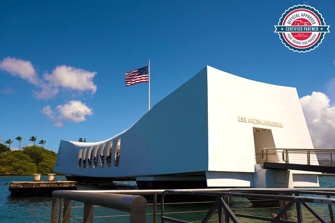 Pearl Harbor City Tour - Entering Pearl Harbor National Memorial