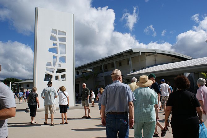 Pearl Harbor Official Deluxe Multimedia and VR Tour Combo - Who will get the most from this experience?