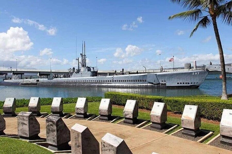 Pearl Harbor Passport "A Complete Experience" - The USS Arizona Memorial and the boat ride