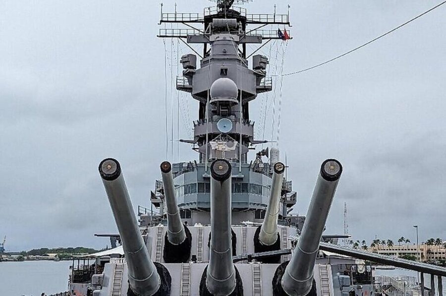 Pearl Harbor Passport: A Complete Experience - USS Bowfin, a close look at submarine life