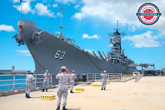 Pearl Harbor Remembered Tour - Historic downtown Honolulu on the way back