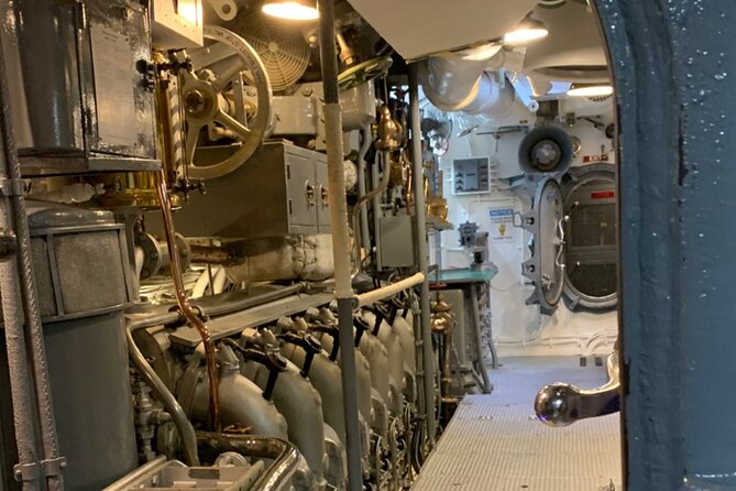 Pearl Harbor Tour Arizona Memorial and USS Bowfin - Booking, cancellation, and practical details