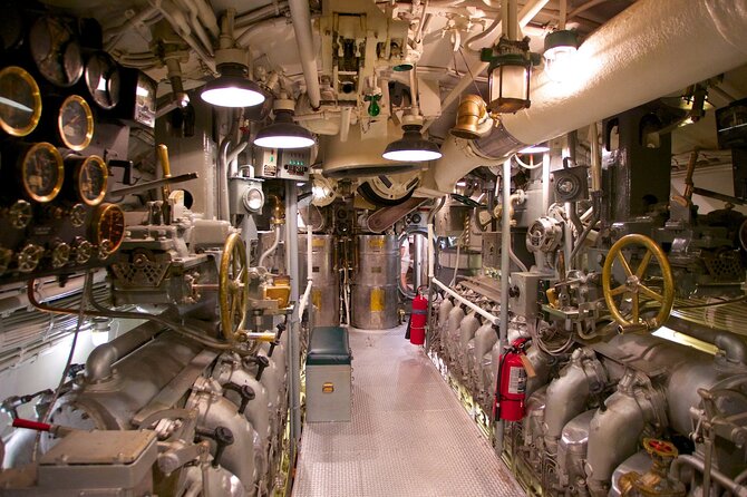 Pearl Harbor USS Arizona & Bowfin Submarine - What your guide adds at Pearl Harbor
