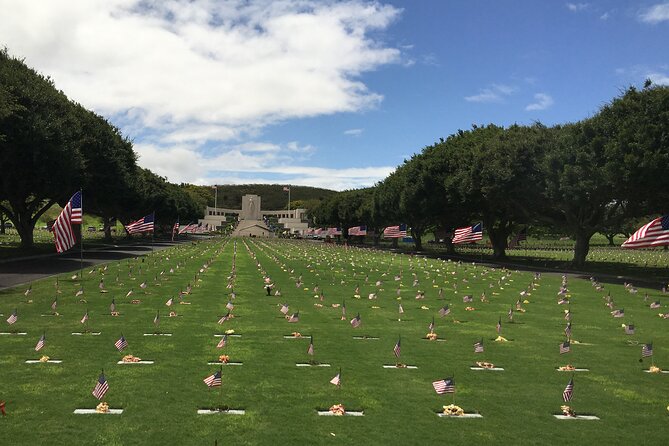 Pearl Harbor, USS Arizona Memorial & Honolulu City Tour - The USS Missouri adds a sense of scale