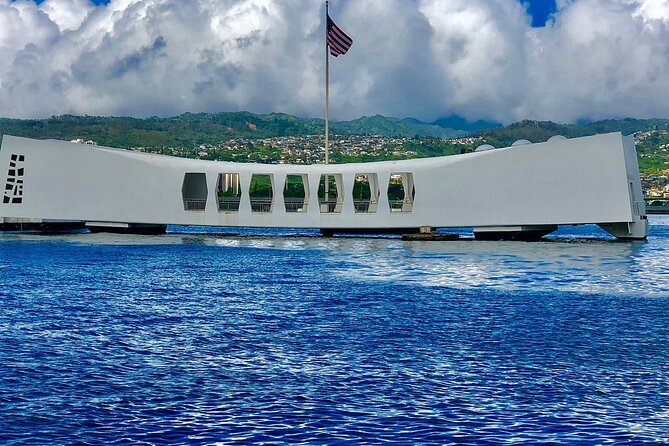 Pearl Harbor USS Arizona Memorial "Private" - Why this private Pearl Harbor tour works