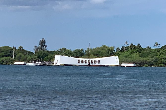 Pearl Harbor & USS Arizona Small-Group Tour [Early Access] - The guide matters more than the vehicle
