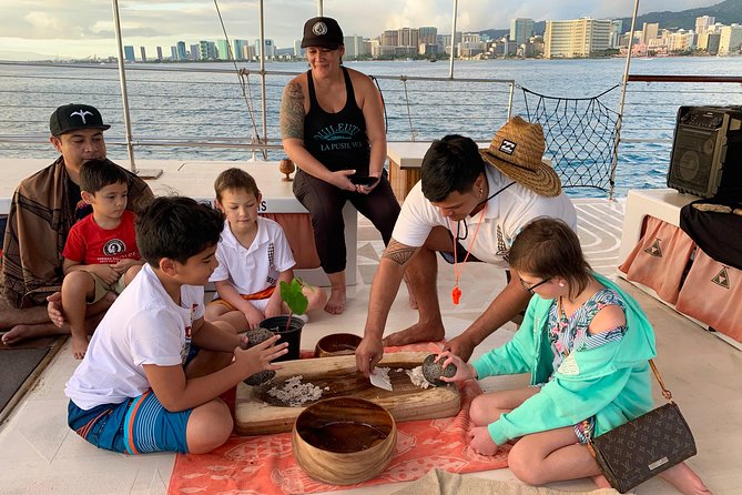 Polynesian Canoe Day Sail - Why the six-person limit matters