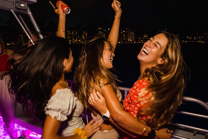 Premier Waikiki Sunset Party Cruise with Live DJ and Full Bar - The crew and the social side