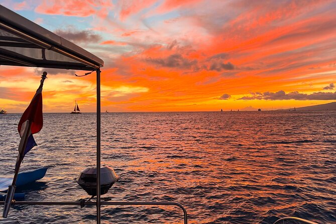Private Catamaran Sunset Sail in Waikiki - What Captain Tom and Savannah add
