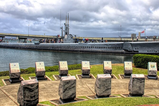 Private "Limousine" USS Arizona Memorial & Cultural Honolulu Tour - Historic Honolulu after Pearl Harbor