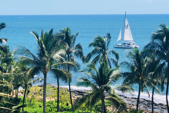 Private Snorkel Trip from Oahu on a Yacht - Lunch, snacks, and the hosted bar