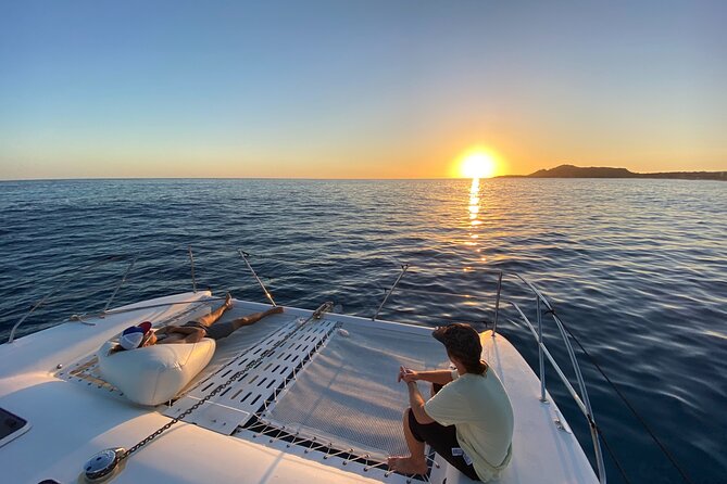 Private Sunset Catamaran Cruise in Waikiki - Snorkeling with turtles and reef fish
