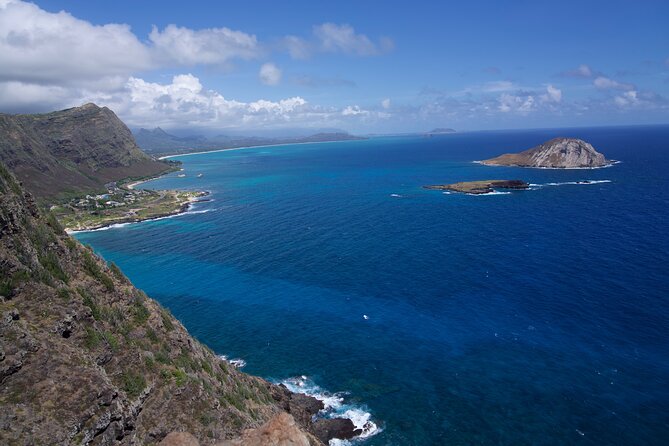 Private Tour Oahu - up to 6 passengers - Customizable - Starting in Waikiki and passing through Kahala
