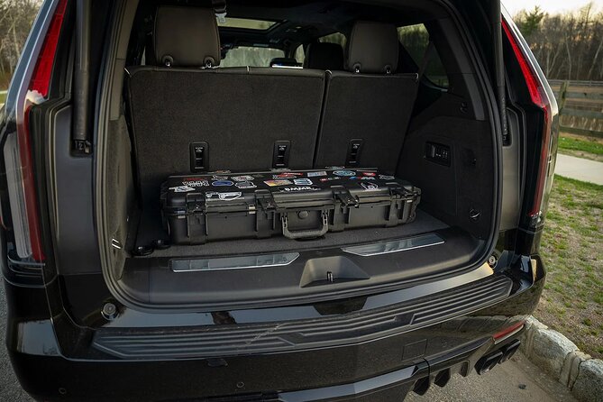 Private Transfer from Honolulu Airport HNL to Waikiki by SUV - Inside the Cadillac Escalade or similar SUV