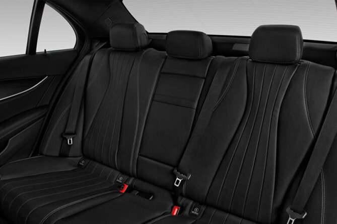 Private Transfer Honolulu Airport HNL to Waikiki by Sedan - A short transfer with no planned sightseeing stops