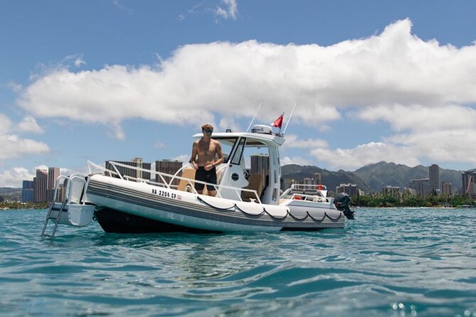 Private Turtle Snorkel & Cruise Waikiki - The short cruise from Waikiki