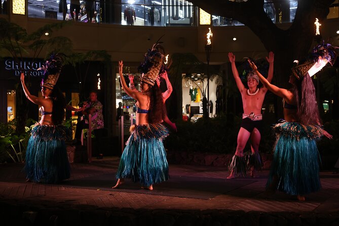 Queens Waikiki Luau with Dinner Buffet and Cultural Activities - Seating, sightlines, and rain concerns