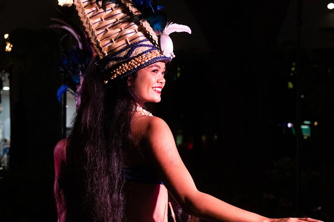 Queens Waikiki Luau with Dinner Buffet and Cultural Activities - What happens from the 5:00 pm arrival