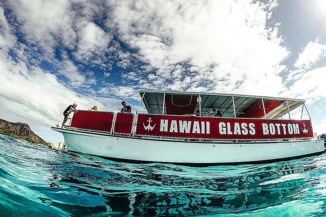 Sea Safari, Dolphins, Turtles and Waikiki Cruise - A short cruise with a clear trade-off