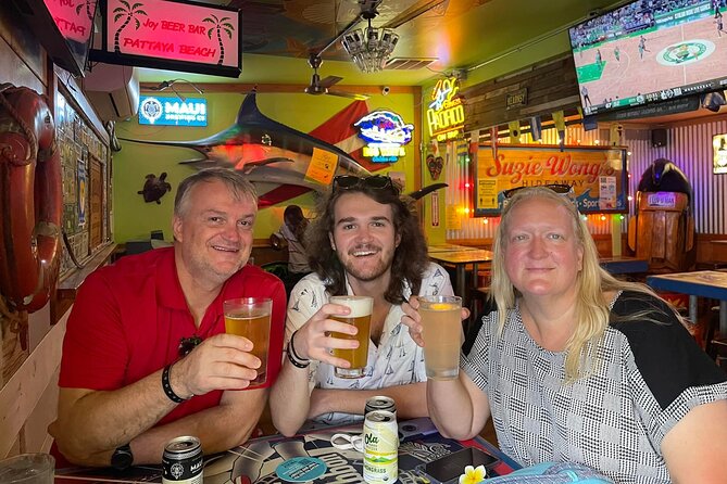 Sips & Secrets of Hawaii Pub Crawl - Why the beer package changes the value