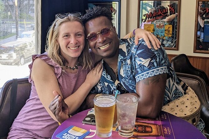 Sips & Secrets of Hawaii Pub Crawl - The bars are the real discovery