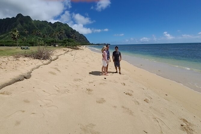 Skip the Crowds: Secret Oahu Half Circle Tour with a Local - Diamond Head gives you the first big view