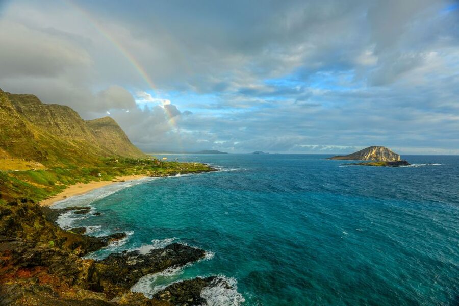 Small Group 3 Hour Honolulu Sunrise Tour with Malasadas - Timing, clothing, and what to carry