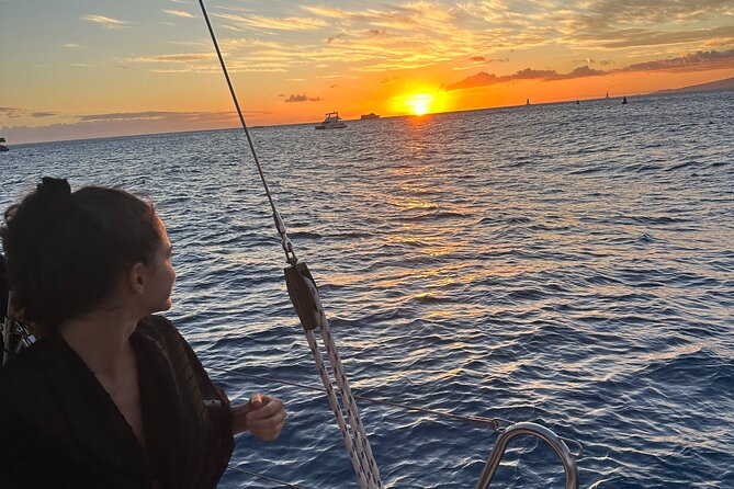 Small Group Waikiki Sunset Sailing Tour - Magic Island and Ala Moana views