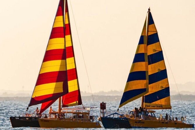 South Shore Open Sail from Kewalo Harbor Including Drinks - The crew handles the little practical details
