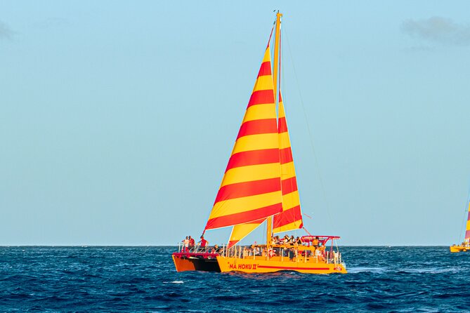 South Shore Open Sail from Kewalo Harbor Including Drinks - Photos, music, and the best way to enjoy the route