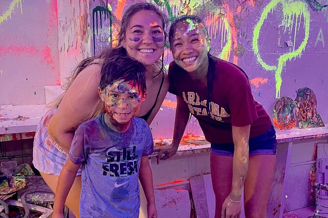 Splatter Art Paint Studio Experience in Hawaii - The Optional Neon Paint Gun Upgrade