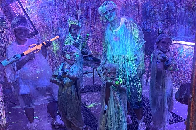 Splatter Art Paint Studio Experience in Hawaii - What to Wear and Bring