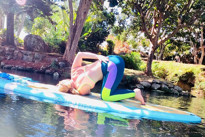 Stand-Up Paddle Yoga on the North Shore of Oahu - The active middle section and the chance of a splash