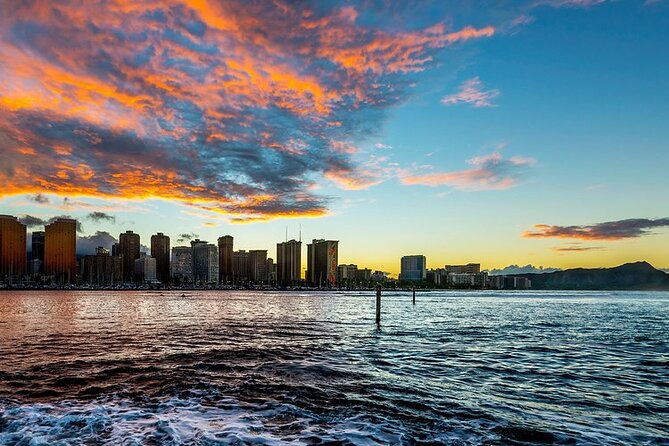 Sunrise Breakfast Cruise in Honolulu - Dolphins, turtles, and the chance of winter whales