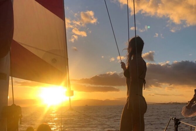Sunset Cruise & Whale Watching from Oahu - Sunset turns a wildlife trip into an evening outing