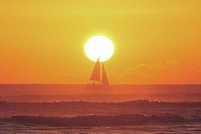 Sunset sail Aboard Manakai Catamaran - Why this Waikiki sunset sail works so well