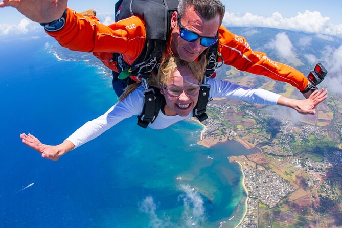 Tandem Skydiving with GoJump in Hawaii - Photos and video: worth paying extra?