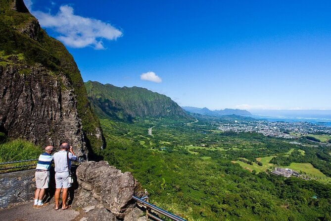 Tour of North Shore & Waimea Waterfall - Six useful things to know before you book