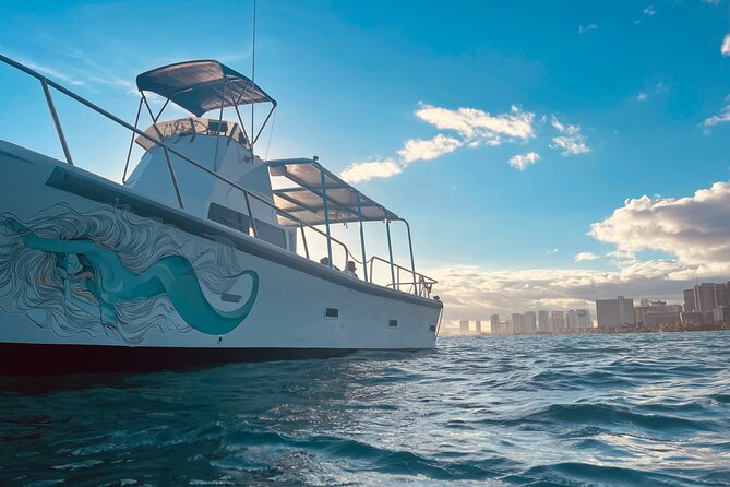 Turtle Canyon Snorkel Adventure in Waikiki, Oahu - The ride past Waikiki and Diamond Head