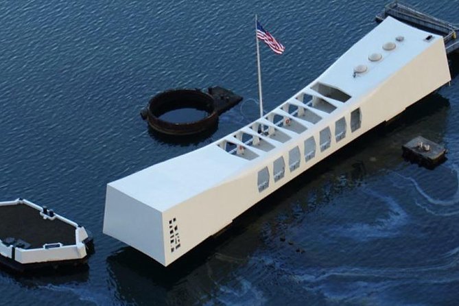 Ultimate Pearl Harbor Circle Island - Starting before sunrise at Pearl Harbor