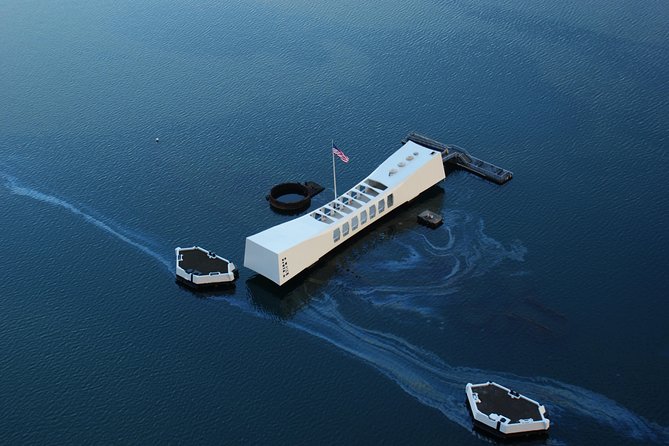 Unlimited Pearl Harbor Virtual Reality Experience - How the mixed presentation affects the experience