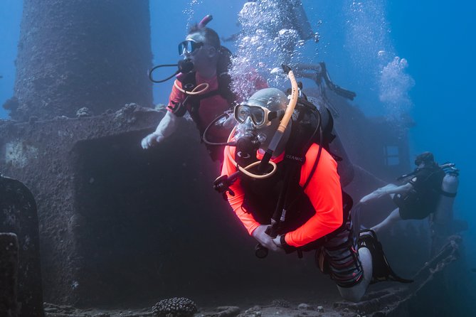 Waikiki 2 Tank World Class Wreck SCUBA Diving - Certified Only - What the $269 price really covers