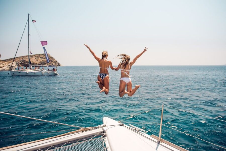 Waikiki: 5-in-1 Turtle Snorkeling Trip with Shuttle Option - A water park at sea off Waikiki