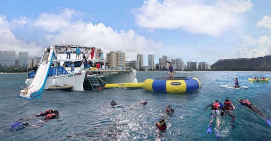 Waikiki: 5-in-1 Turtle Snorkeling Trip with Shuttle Option - Meeting the boat at Pier E